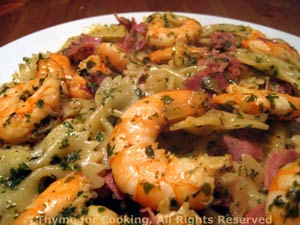 Shrimp (Prawns) in Garlic Butter over Pasta