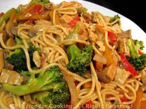 Pork Lo Mein with Peanut Sauce 