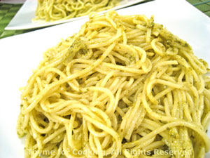 Pasta with Fresh Pesto