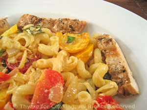 Pasta with Zucchini (Courgette) and Grilled Chicken