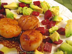 Scallops with beets
