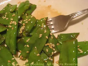 Sautéed Snow Peas with Sesame Seeds