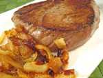 steak with onions