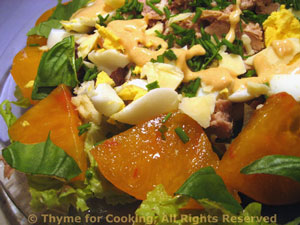 Salad with Tuna, Tomatoes and White Beans