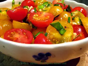 Tomato Garlic Salad